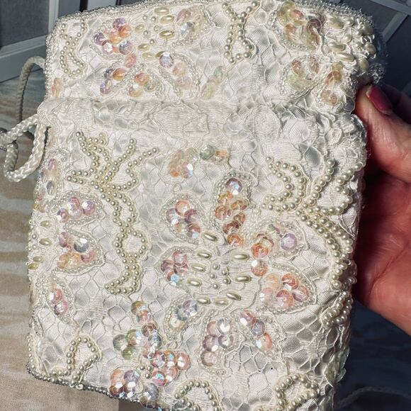 Beaded Drawstring Purse - Picture 10 of 12